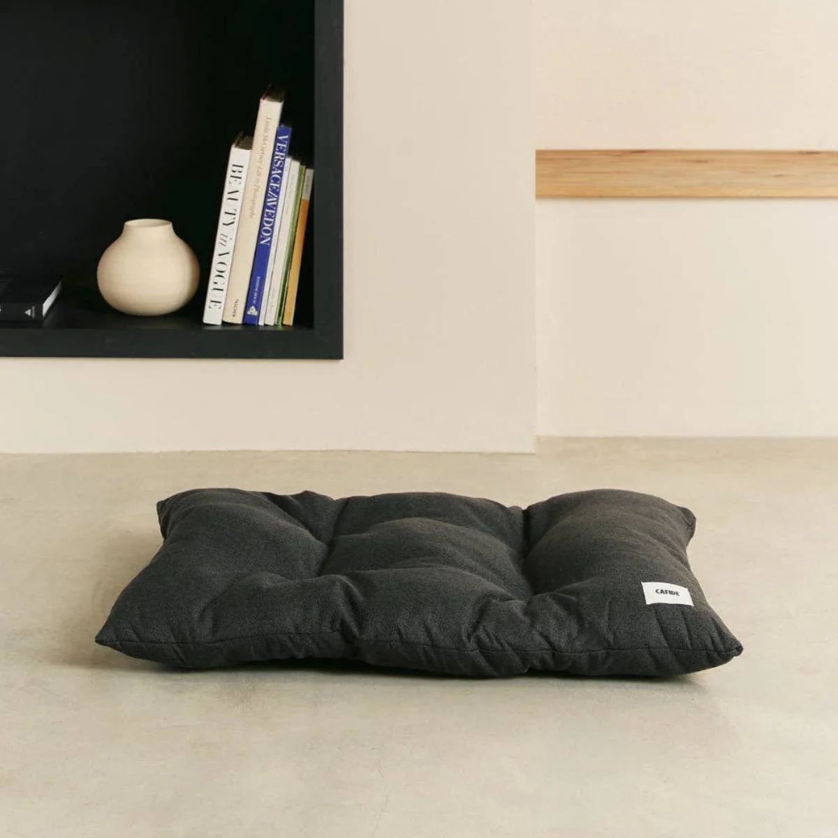 Bela Dog Bed // Anthracite - Image 3